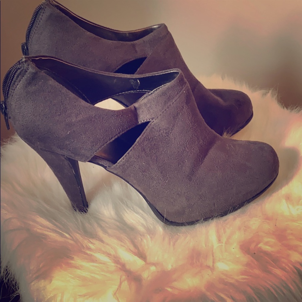 Platform Shooties Size 10